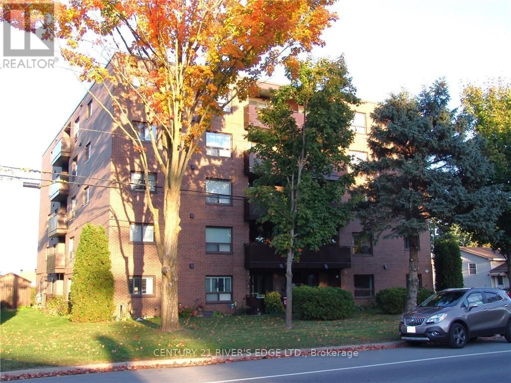 305 - 95 WINDSOR DRIVE Image 5