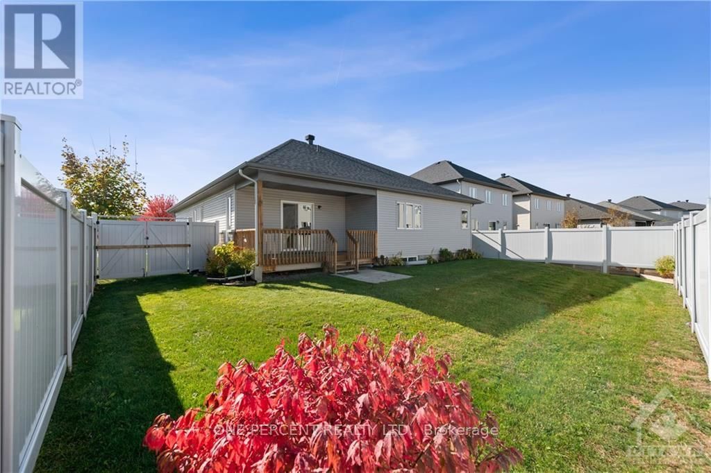 368 ZIRCON STREET Image 27