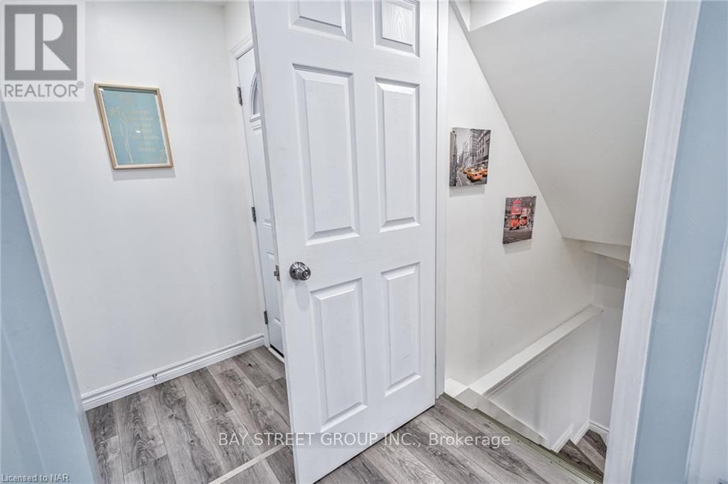 5241 KITCHENER STREET Image 17