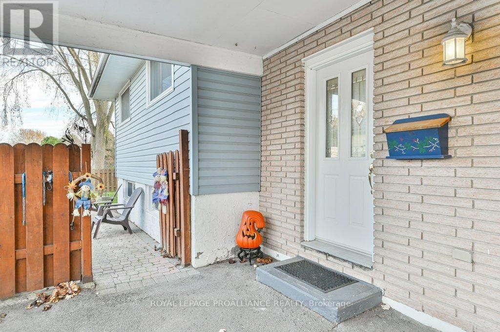 6 SHONIKER AVENUE Image 5