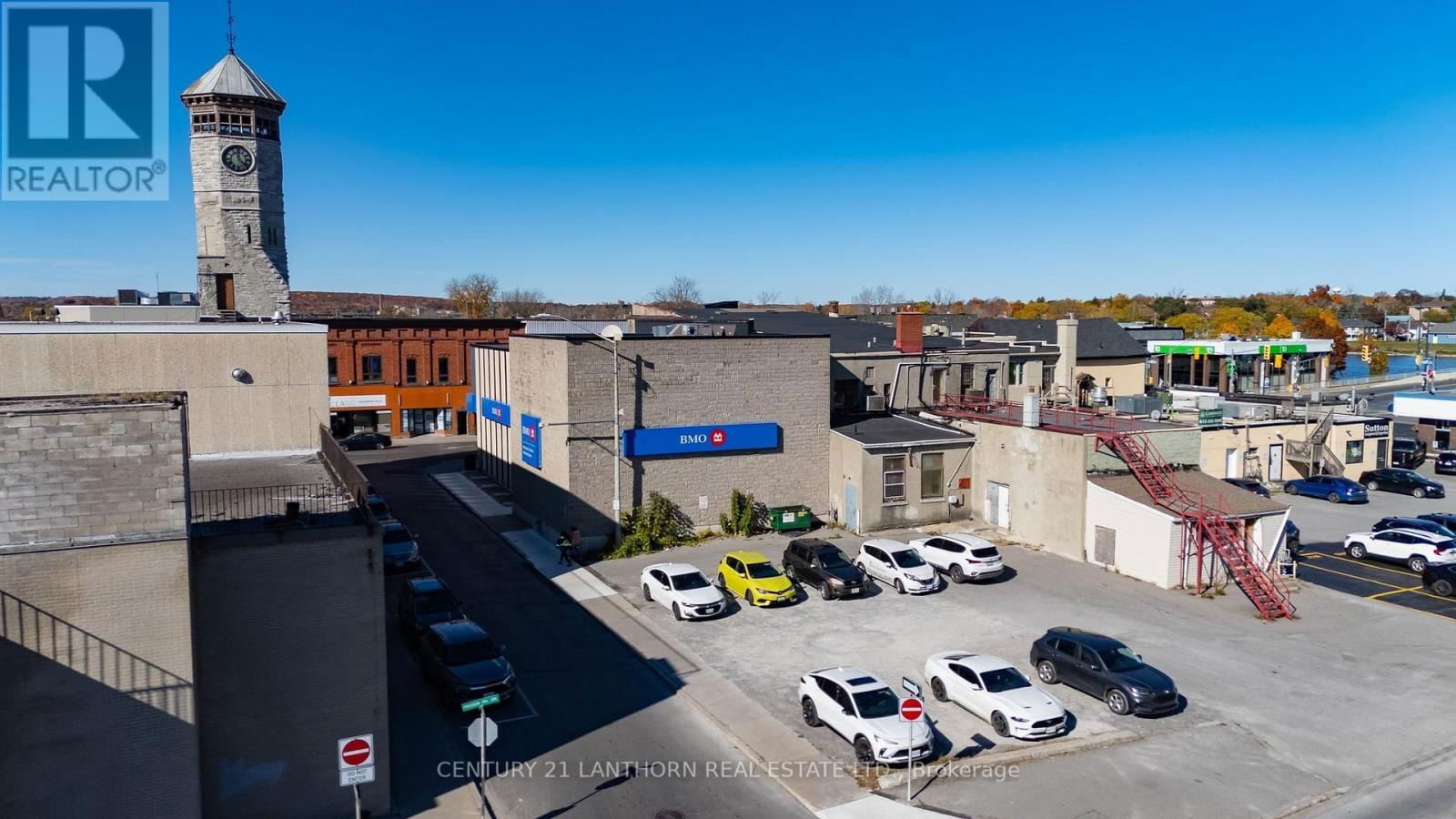 55 DUNDAS STREET W Image 3