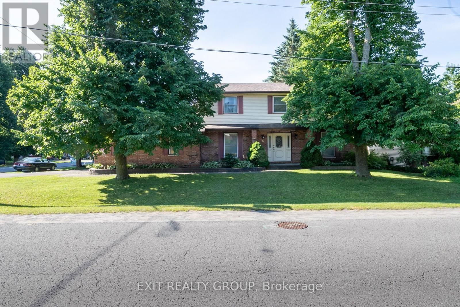 6 IROQUOIS AVENUE Image 1