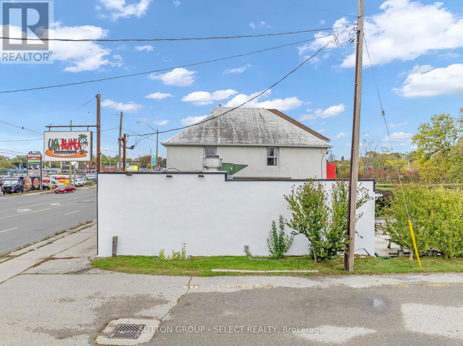 1487 DUNDAS STREET Image 8