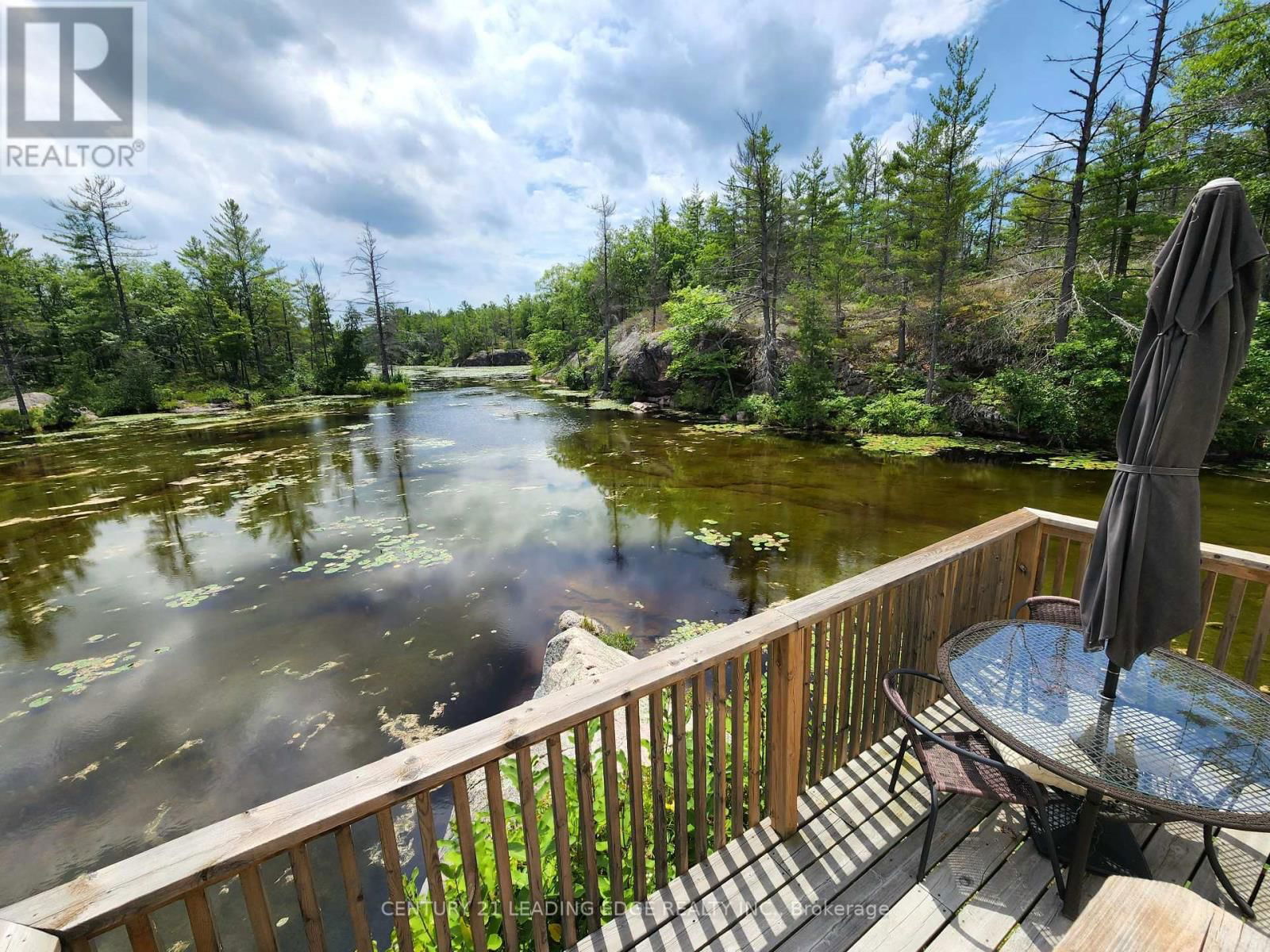 3402 ISLAND 340 Image 14
