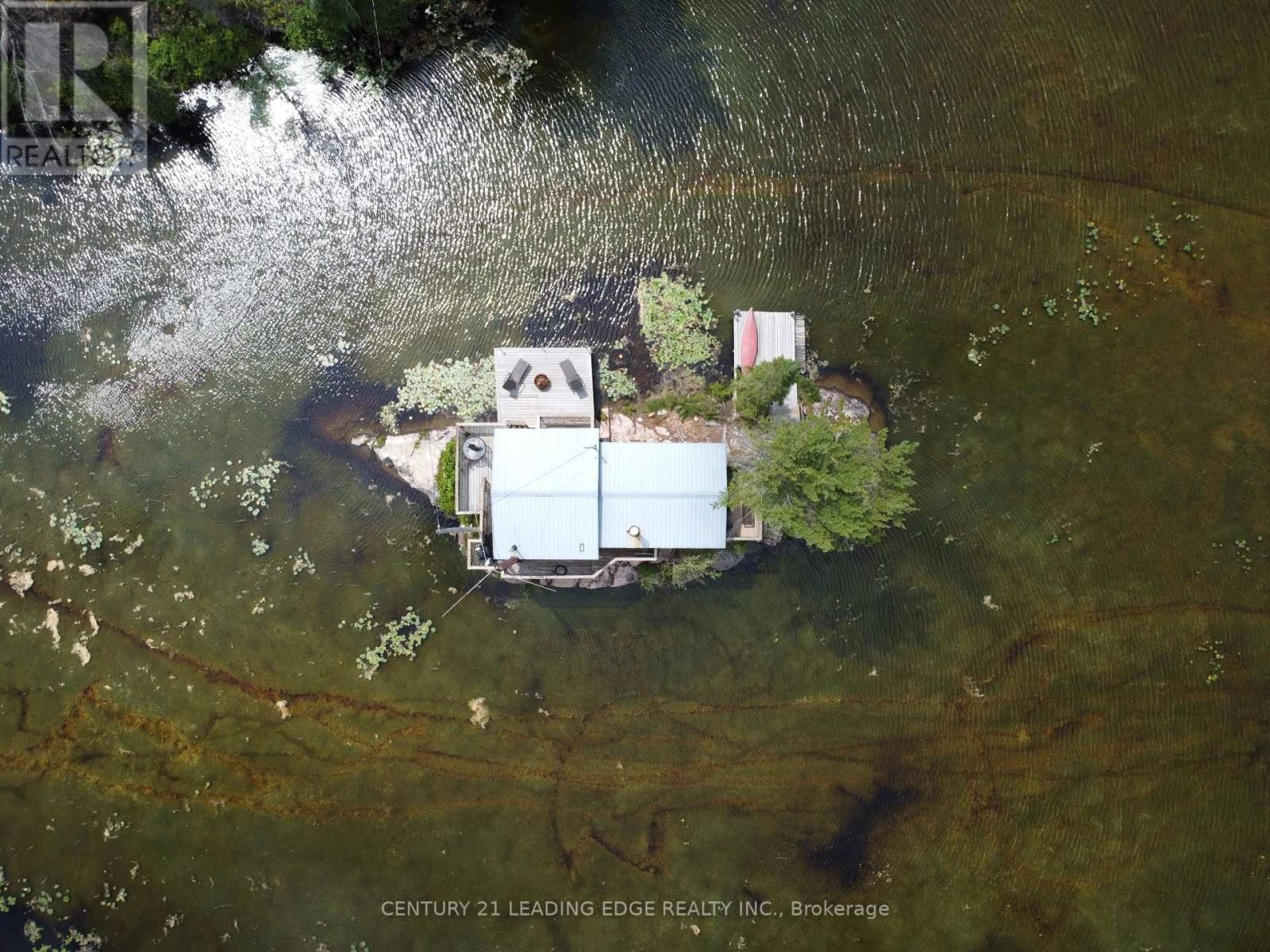 3402 ISLAND 340 Image 18