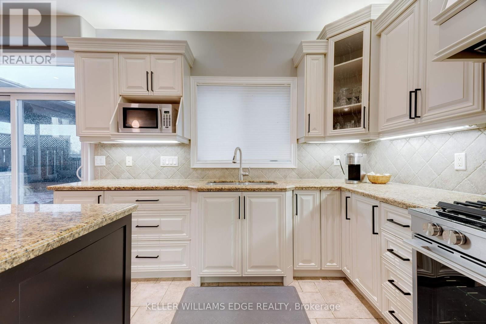 8036 SHERIDAN COURT Image 12