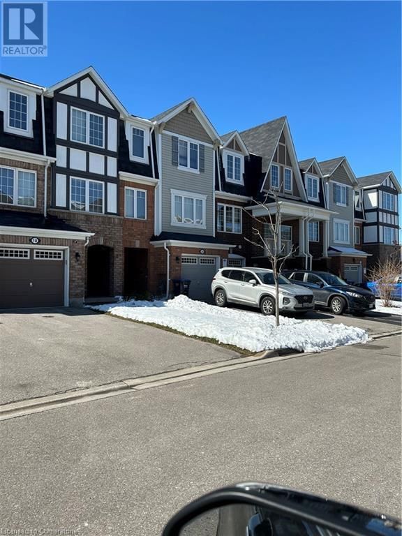 20 VANHORNE Close  Brampton, L7A0X6 | Image 2