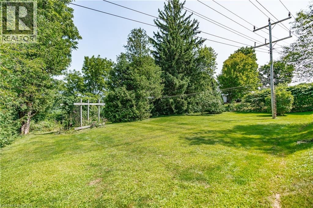 1352 CENTRE ROAD Image 38