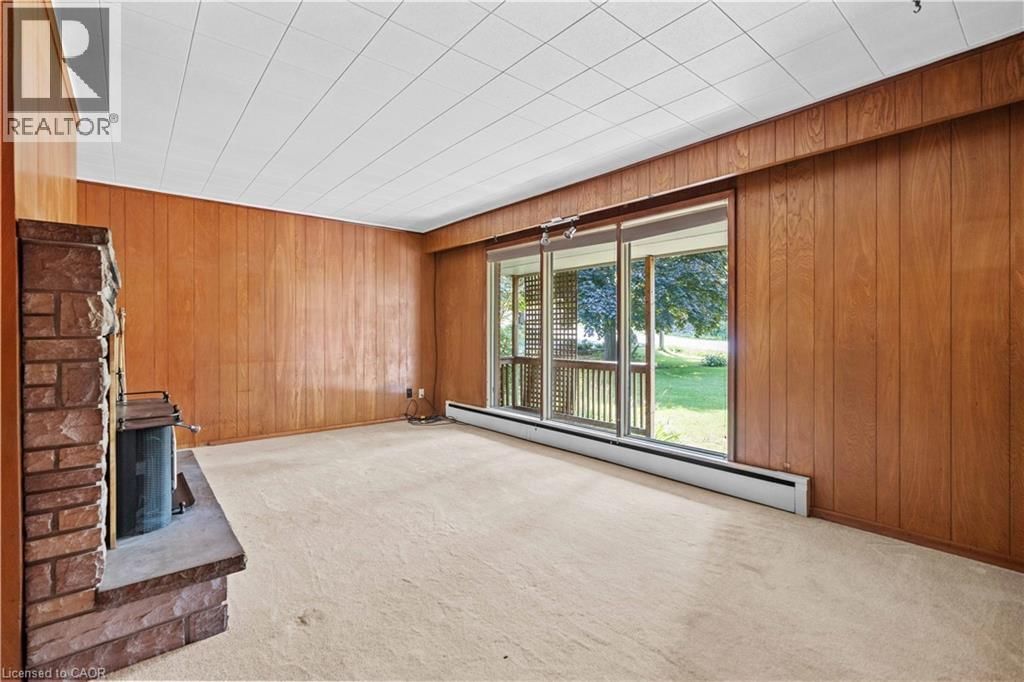 1352 CENTRE ROAD Image 8