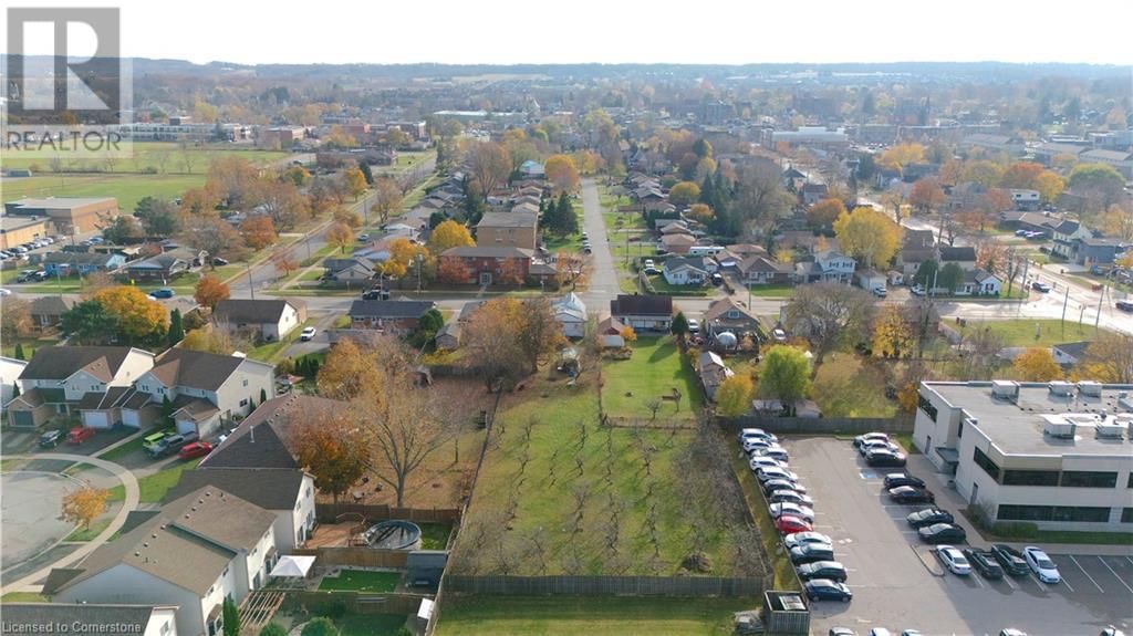 4977 JOHN STREET Image 10