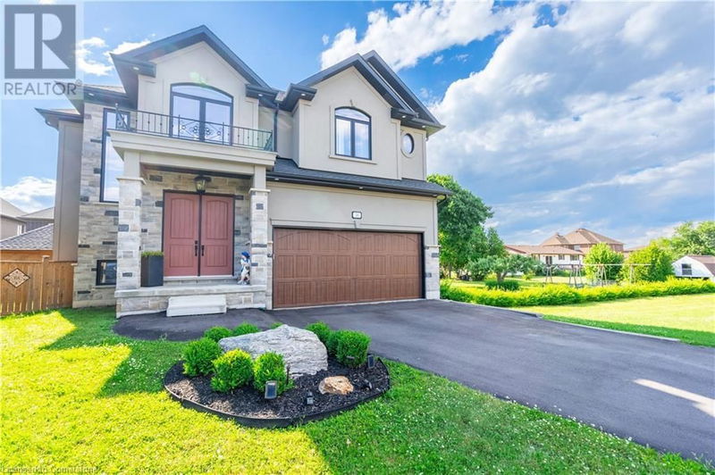 36 KINGSPOINT Circle  Stoney Creek, L8E6C5 | Image 1