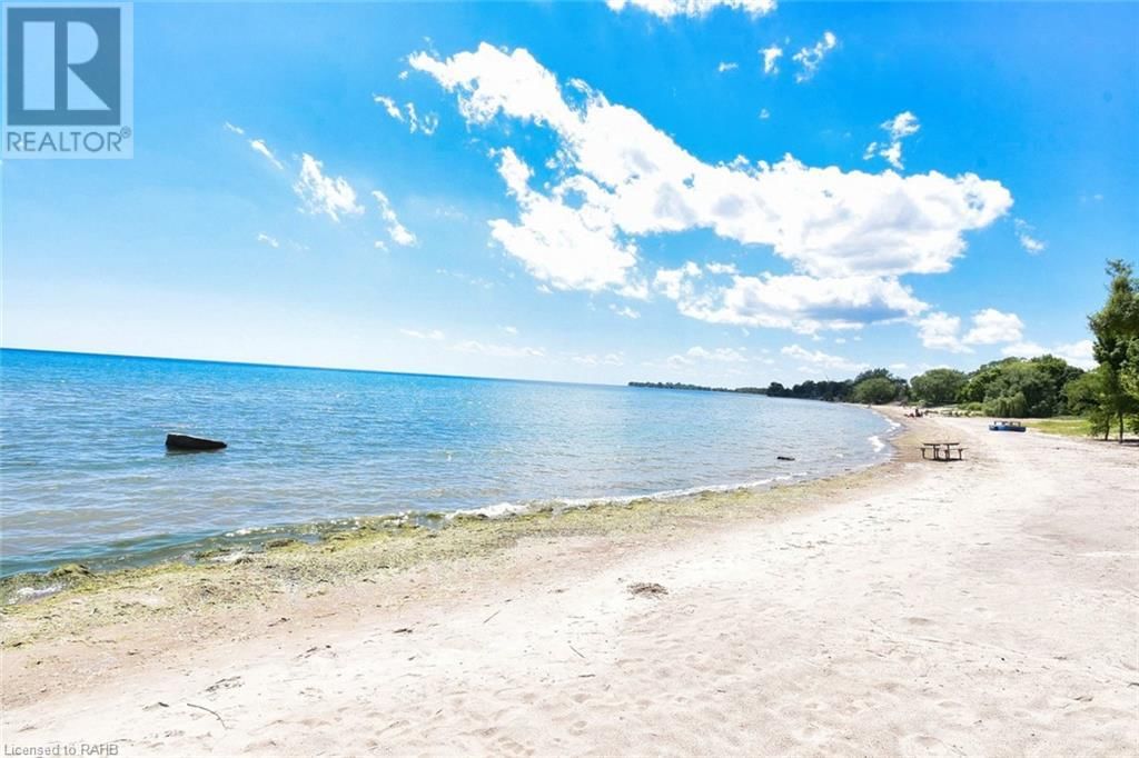 906 LAKESHORE ROAD Image 2