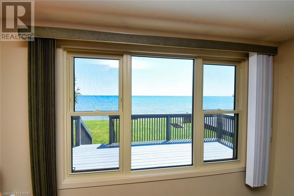 906 LAKESHORE ROAD Image 20