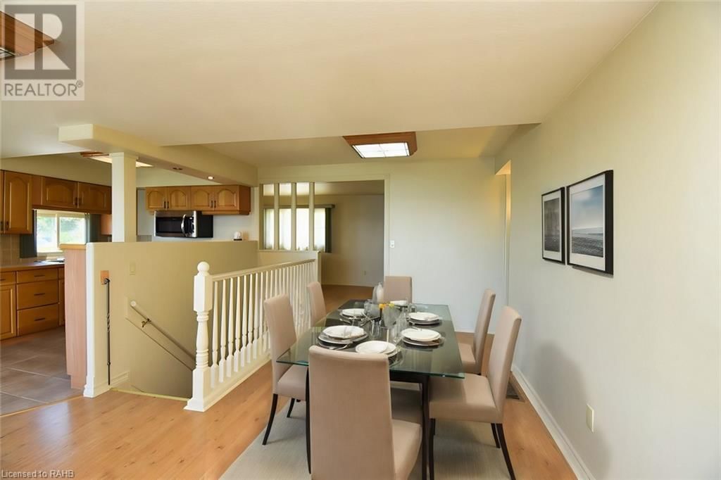 906 LAKESHORE ROAD Image 22