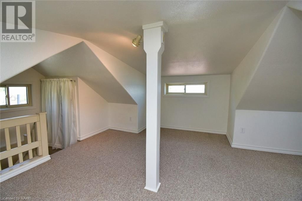 906 LAKESHORE ROAD Image 27