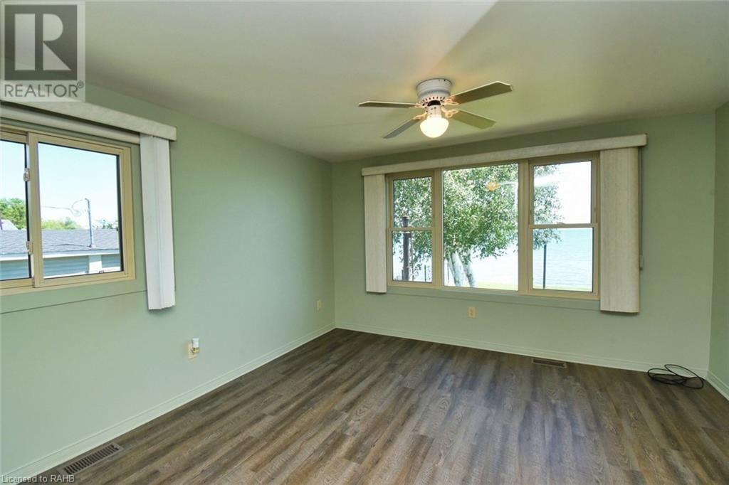 906 LAKESHORE ROAD Image 29