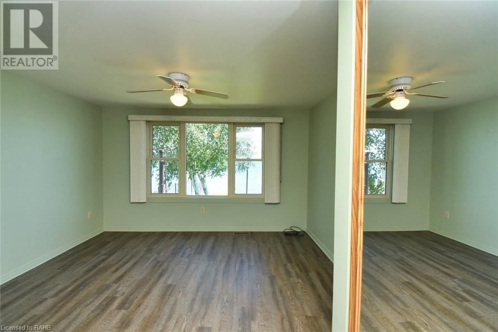 906 LAKESHORE ROAD Image 30