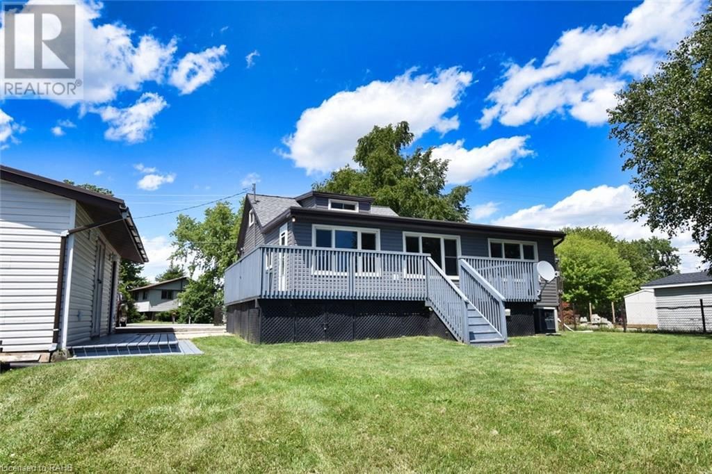 906 LAKESHORE ROAD Image 4