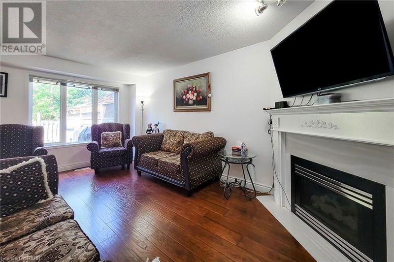 238 CANDLEWOOD Drive  Hamilton, L8J3P6 | Image 4