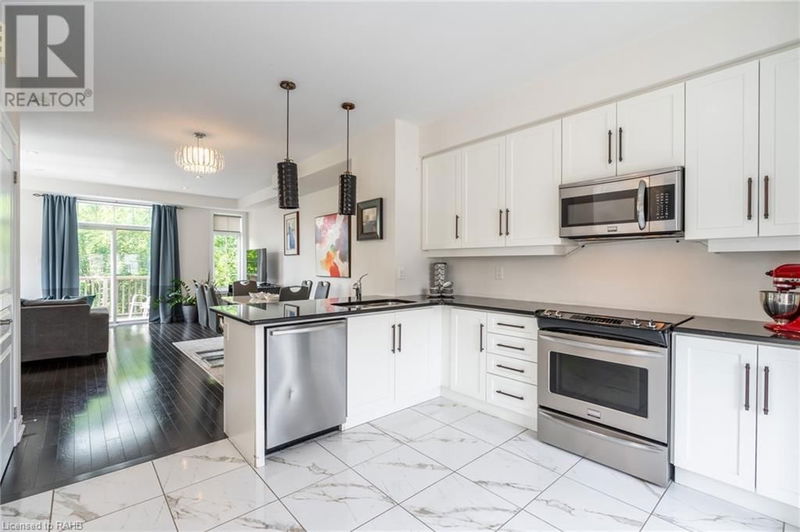 257 PARKSIDE Drive  Waterdown, L8B0W5 | Image 14