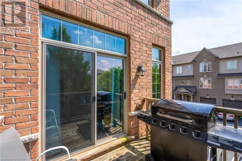 257 PARKSIDE Drive  Waterdown, L8B0W5 | Image 25