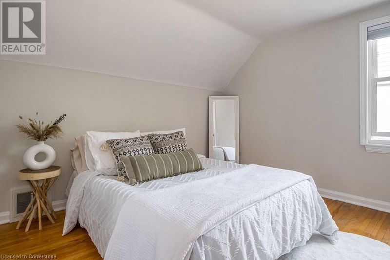 136 EAST 35TH Street  Hamilton, L8V3Y2 | Image 21