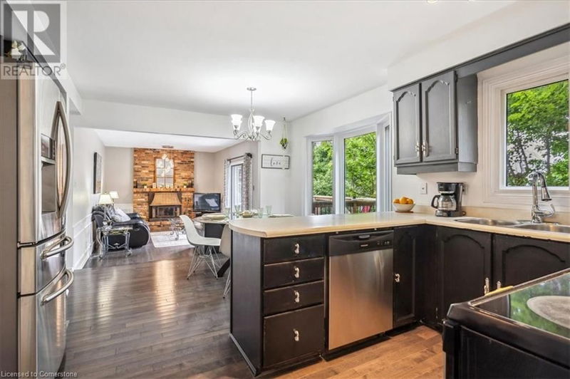 92 CHATTERSON Drive  Ancaster, L9G3X2 | Image 9