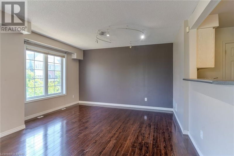 14 COX Boulevard  Markham, L3R4G4 | Image 10