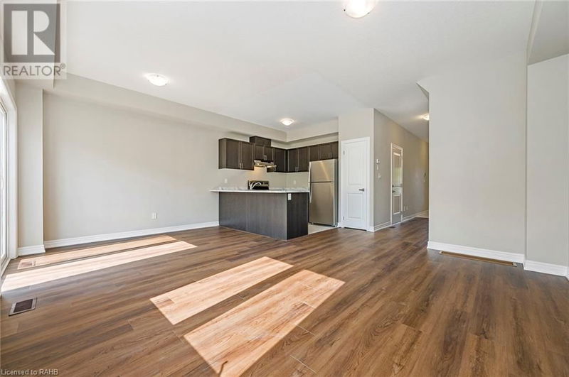 417 EAST 16TH Street  Hamilton, L9A4K4 | Image 5