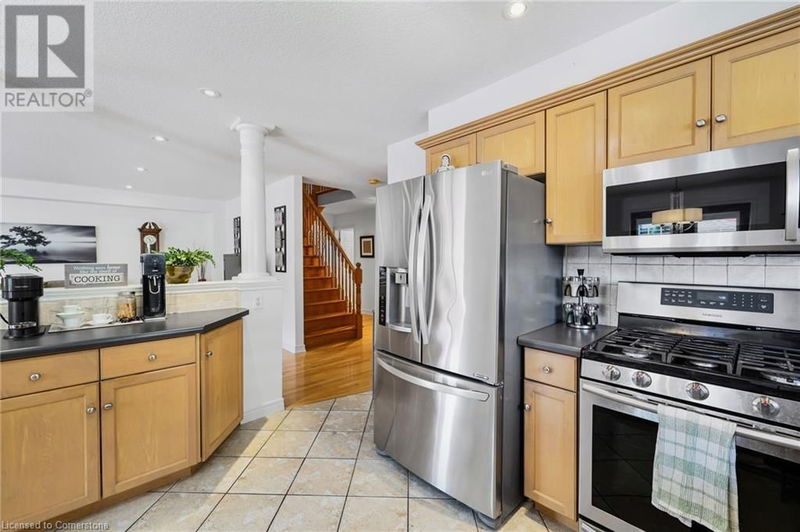 24 BENZIGER Lane  Hamilton, L8E6B6 | Image 11