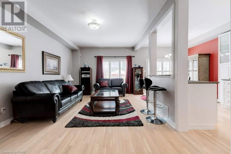 5232 Stonehaven Drive  Burlington, L7L7J4 | Image 6