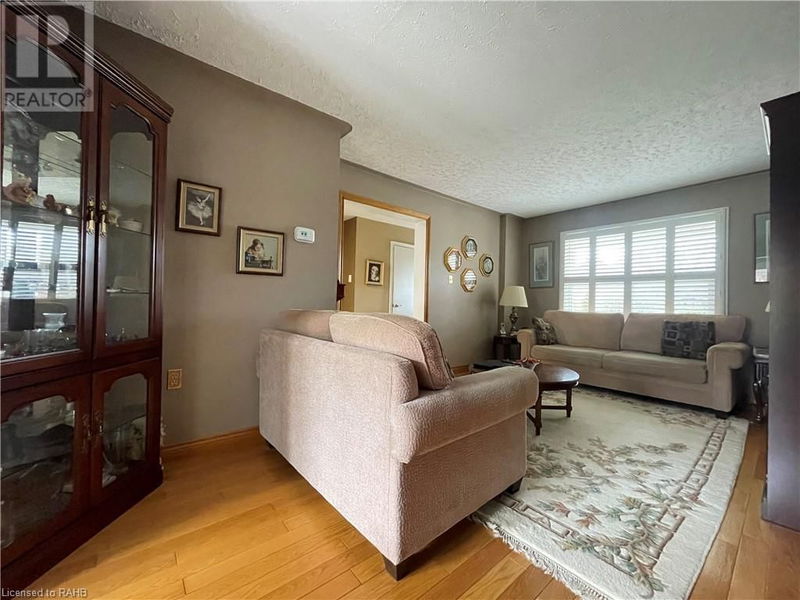 407 MELANIE Crescent  Ancaster, L9G4B1 | Image 10