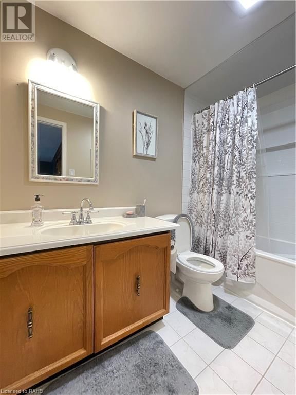 407 MELANIE Crescent  Ancaster, L9G4B1 | Image 24