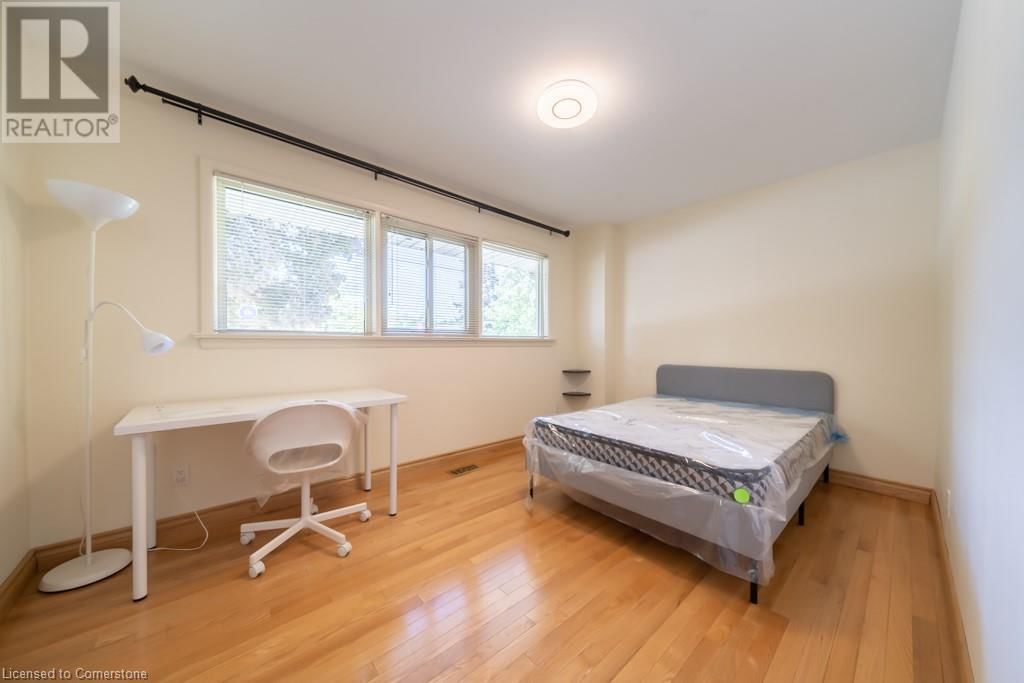 47 WESTMINSTER Avenue Unit# room4 Image 11