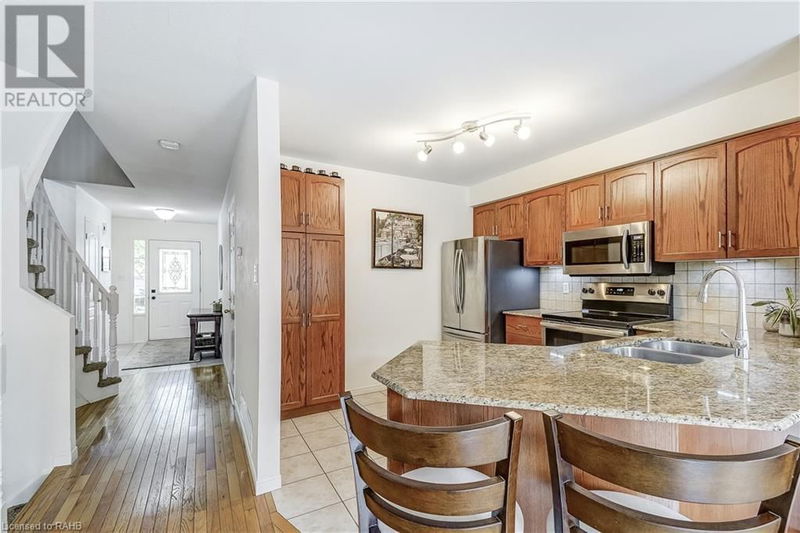 85 FOXBOROUGH Drive  Ancaster, L9G4Y8 | Image 12