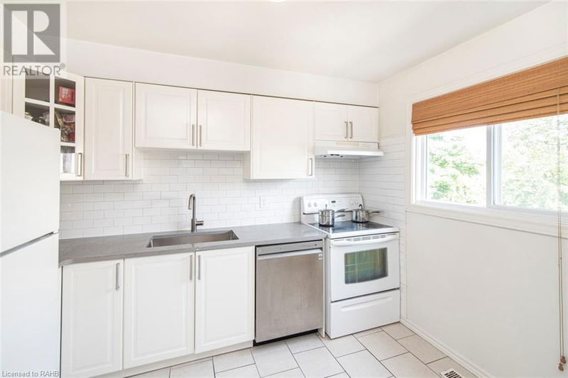 160 LAVINA Crescent  Hamilton, L9C6R8 | Image 13