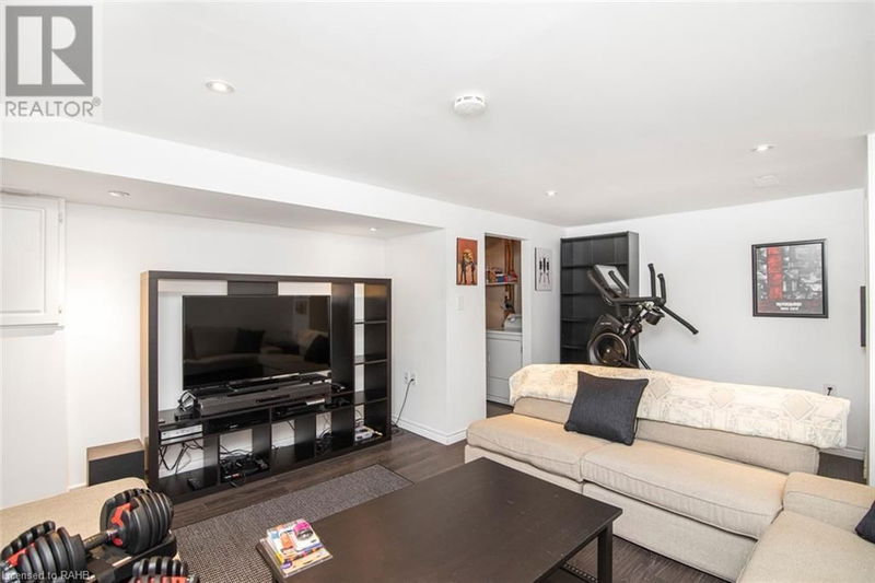 160 LAVINA Crescent  Hamilton, L9C6R8 | Image 24