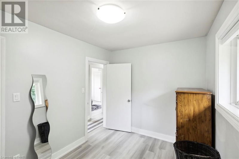 225 HELENA Avenue  Winona, L8E5J9 | Image 38