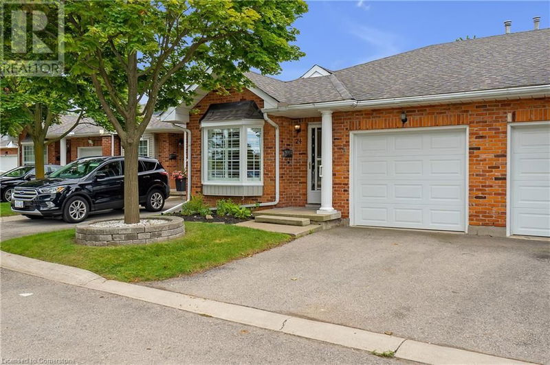 20 MEADOWLANDS Boulevard  Ancaster, L9K1J5 | Image 3