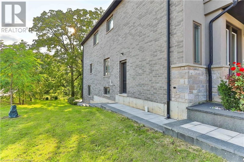 1261 MOHAWK Road  Ancaster, L9G3K9 | Image 3