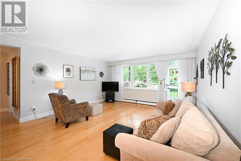 1377 LAKESHORE Road  Burlington, L7S1B1 | Image 14