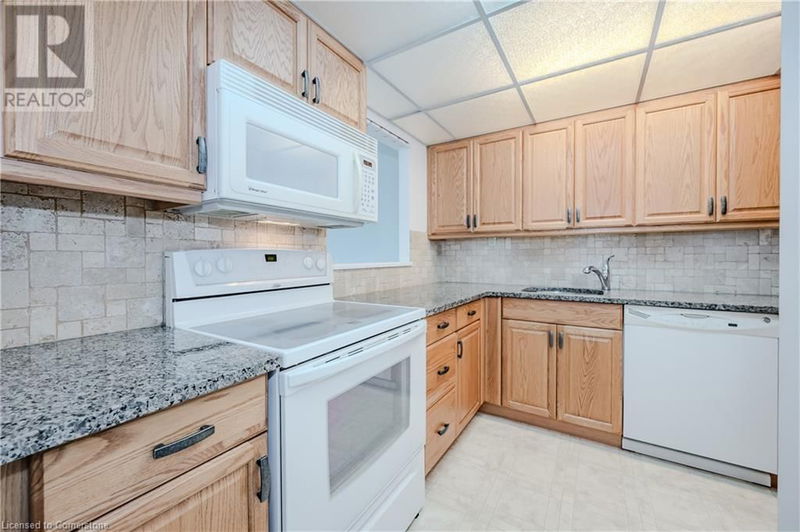 5090 PINEDALE Avenue  Burlington, L7L3V8 | Image 28