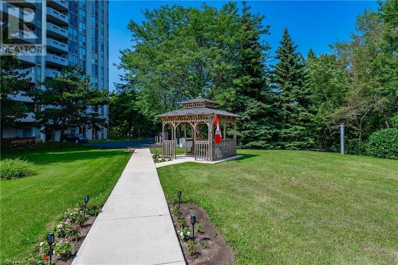 5090 PINEDALE Avenue  Burlington, L7L3V8 | Image 47