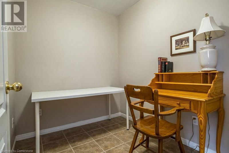 522 STONEHENGE Drive  Ancaster, L9K1S7 | Image 32