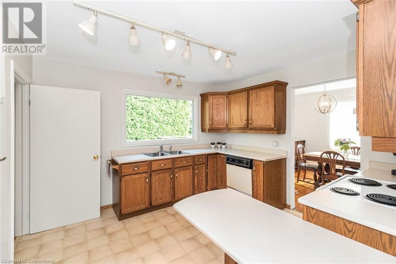 23 GLENMORRIS Drive  Dundas, L9H1S5 | Image 20