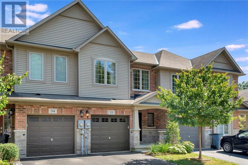 45 ROYAL WINTER Drive  Binbrook, L0R1C0 | Image 2