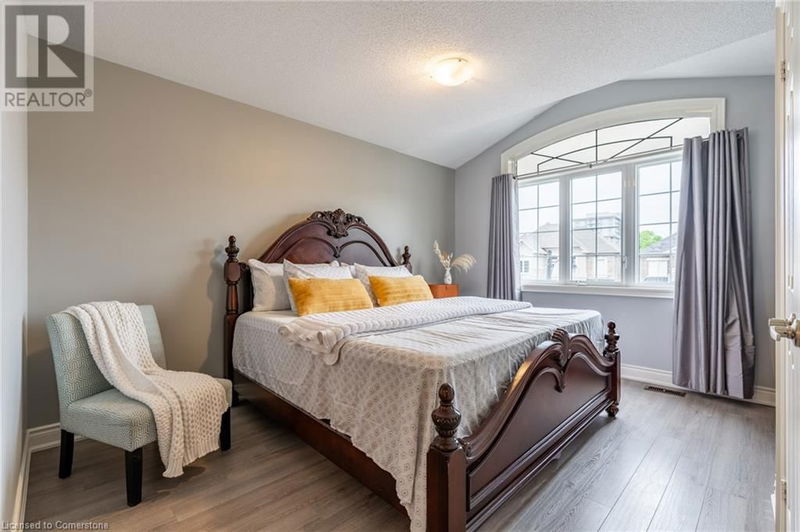 282 HUMPHREY Street  Waterdown, L8B1X4 | Image 25