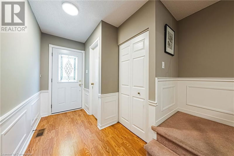 4194 LONGMOOR Drive  Burlington, L7L5E3 | Image 2