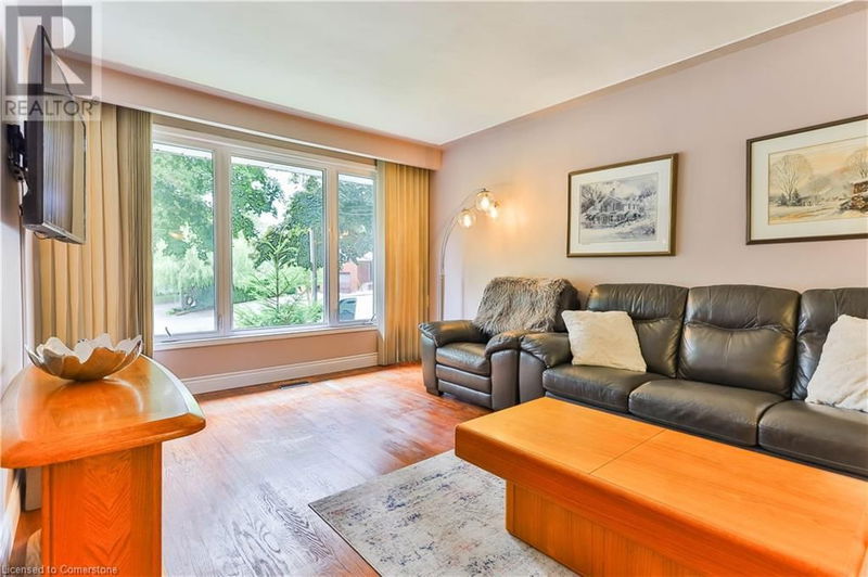 16 COLMAR Place  Dundas, L9H4K9 | Image 2