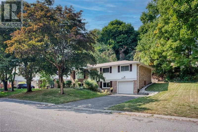 38 ROBINHOOD Drive  Dundas, L9H4G1 | Image 1